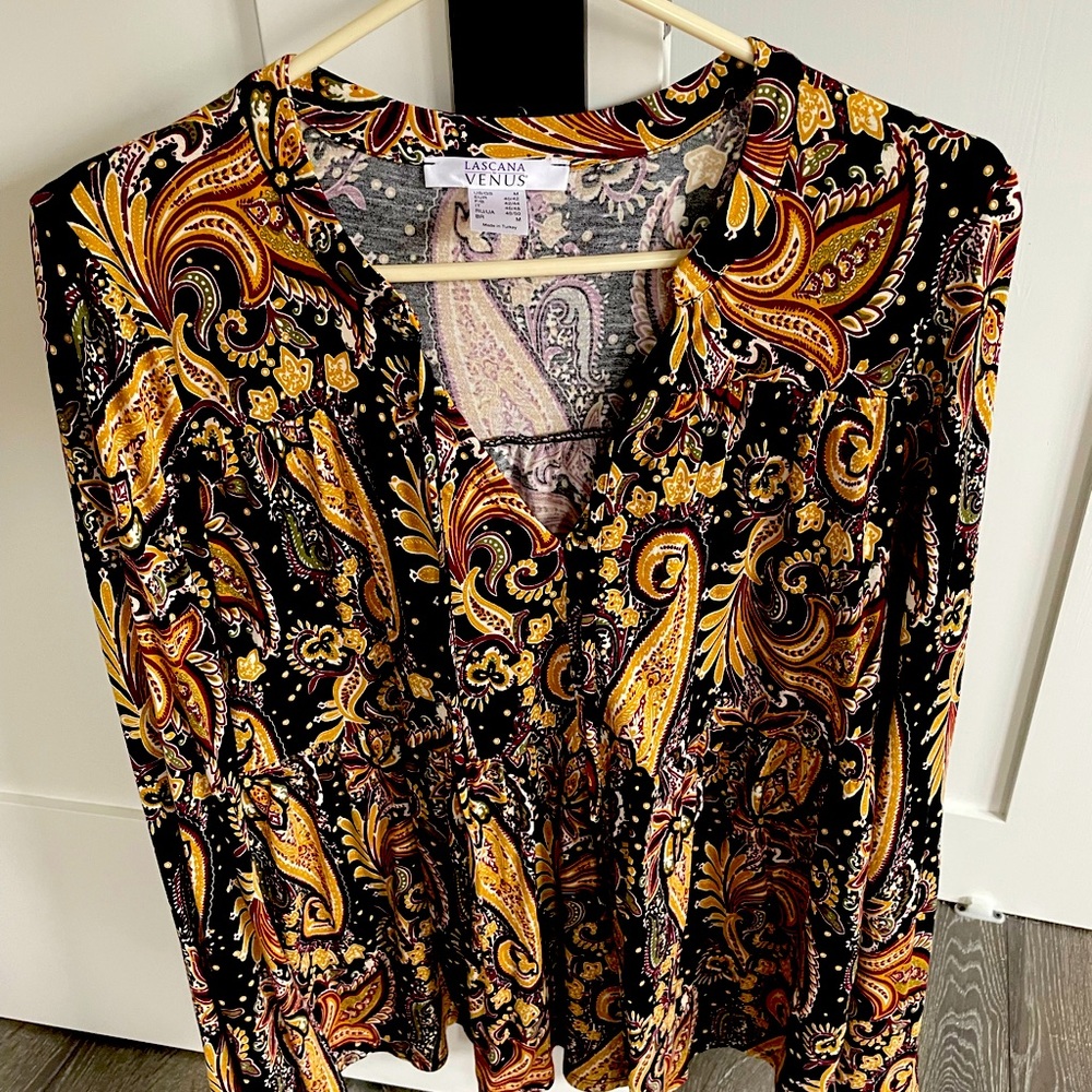 Venus blouse paisley size medium
